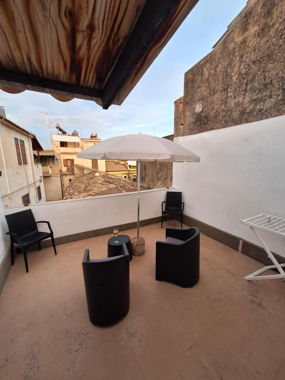 Toro House Apartment Noto Exterior photo